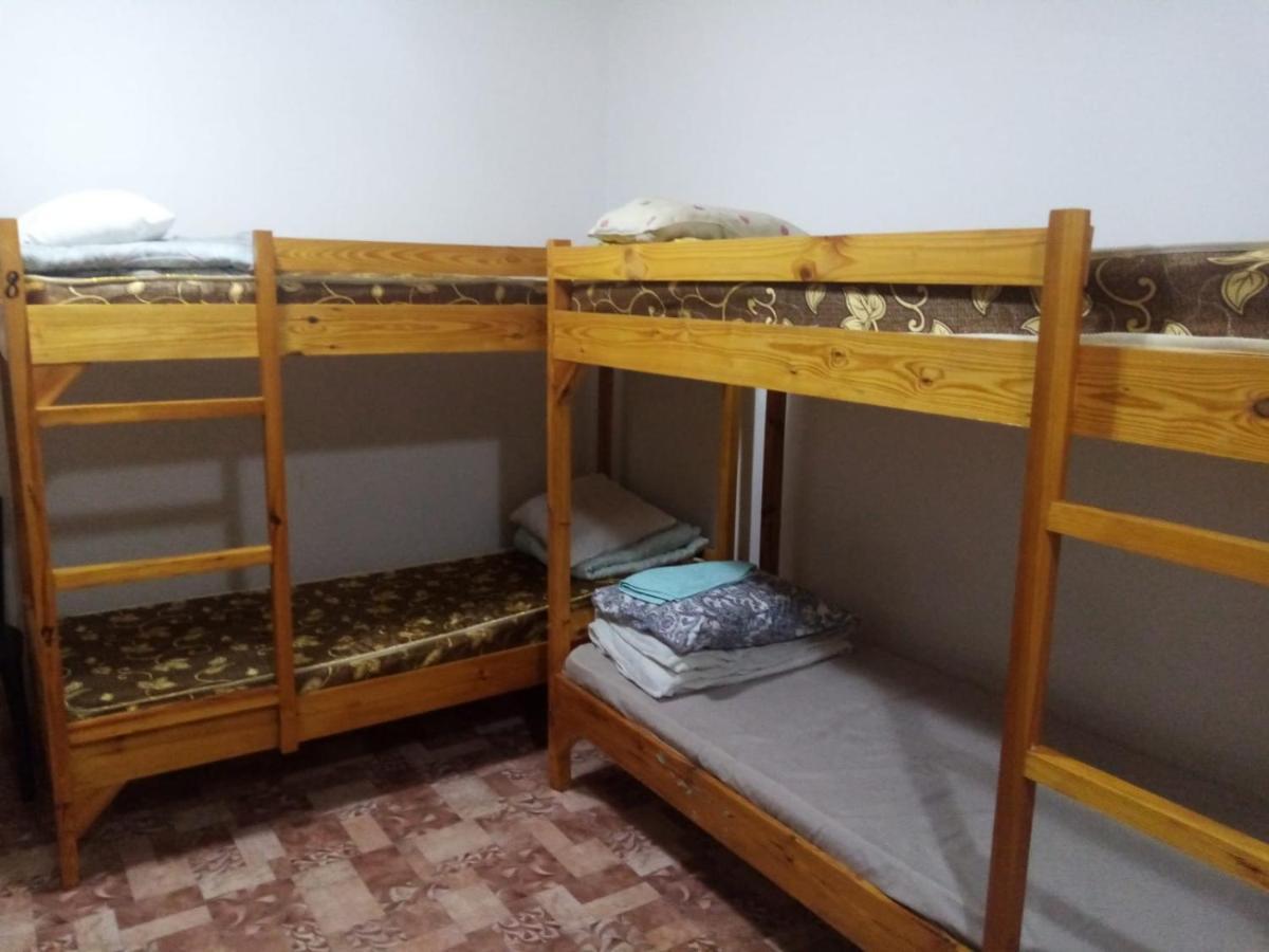 Hostel Raikhan Atyrau Bagian luar foto